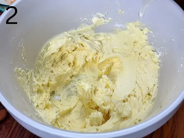 Add egg and vanilla to the mixture