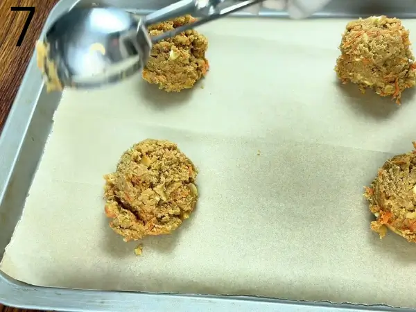 shaping stuffed carrot cookies