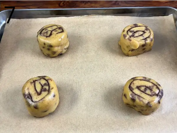Cutting dough into slices